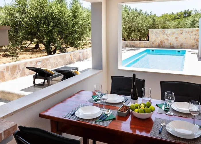 بيت للعطل House Potirna Blato (Korcula)