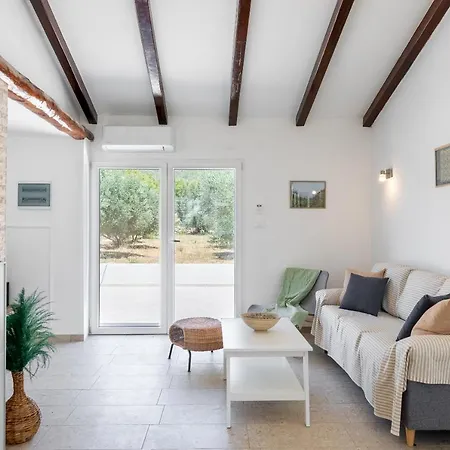 בית נופש House Potirna Blato (Korcula)