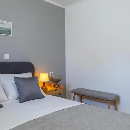 House Potirna בית נופש