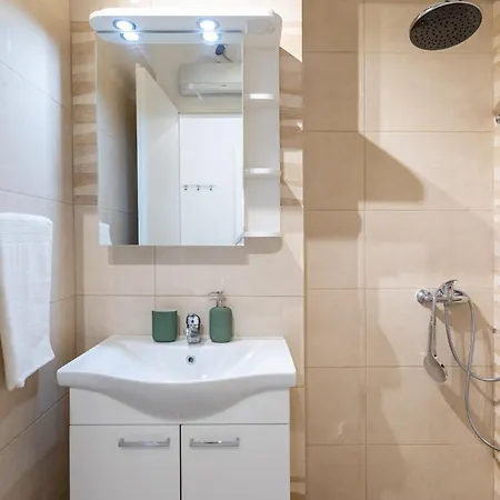 House Potirna בית נופש *