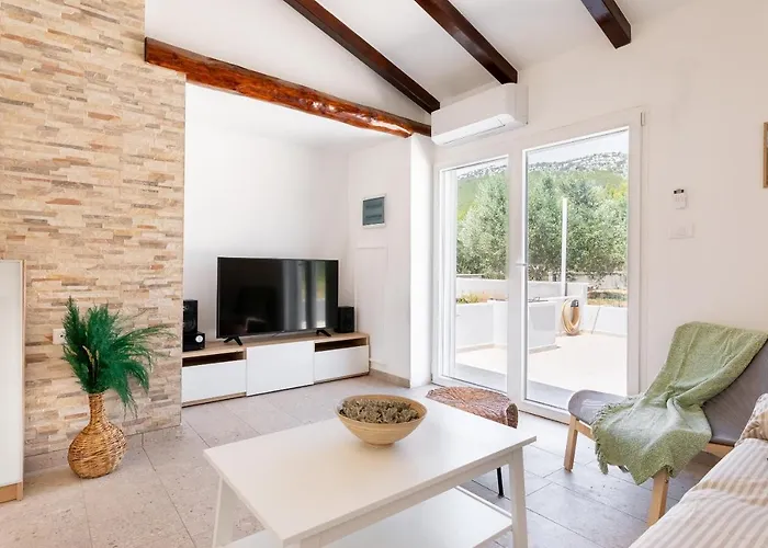 Tatil Evi House Potirna *