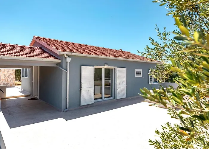 House Potirna * Blato